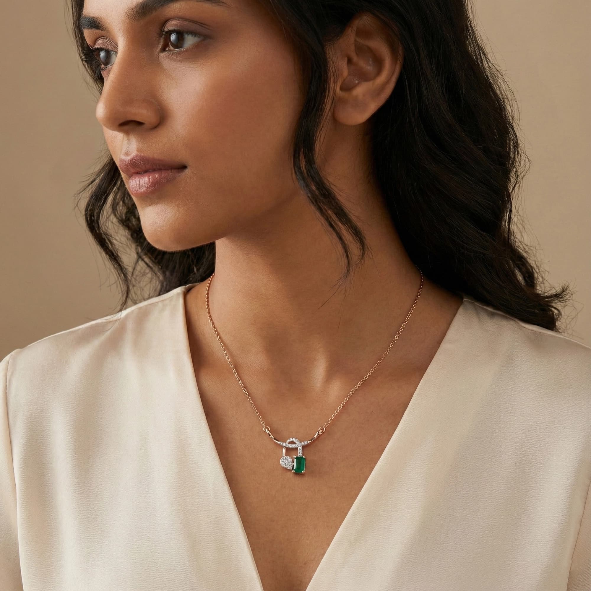 Yellow Gold Diamond Necklace thumbnail 3